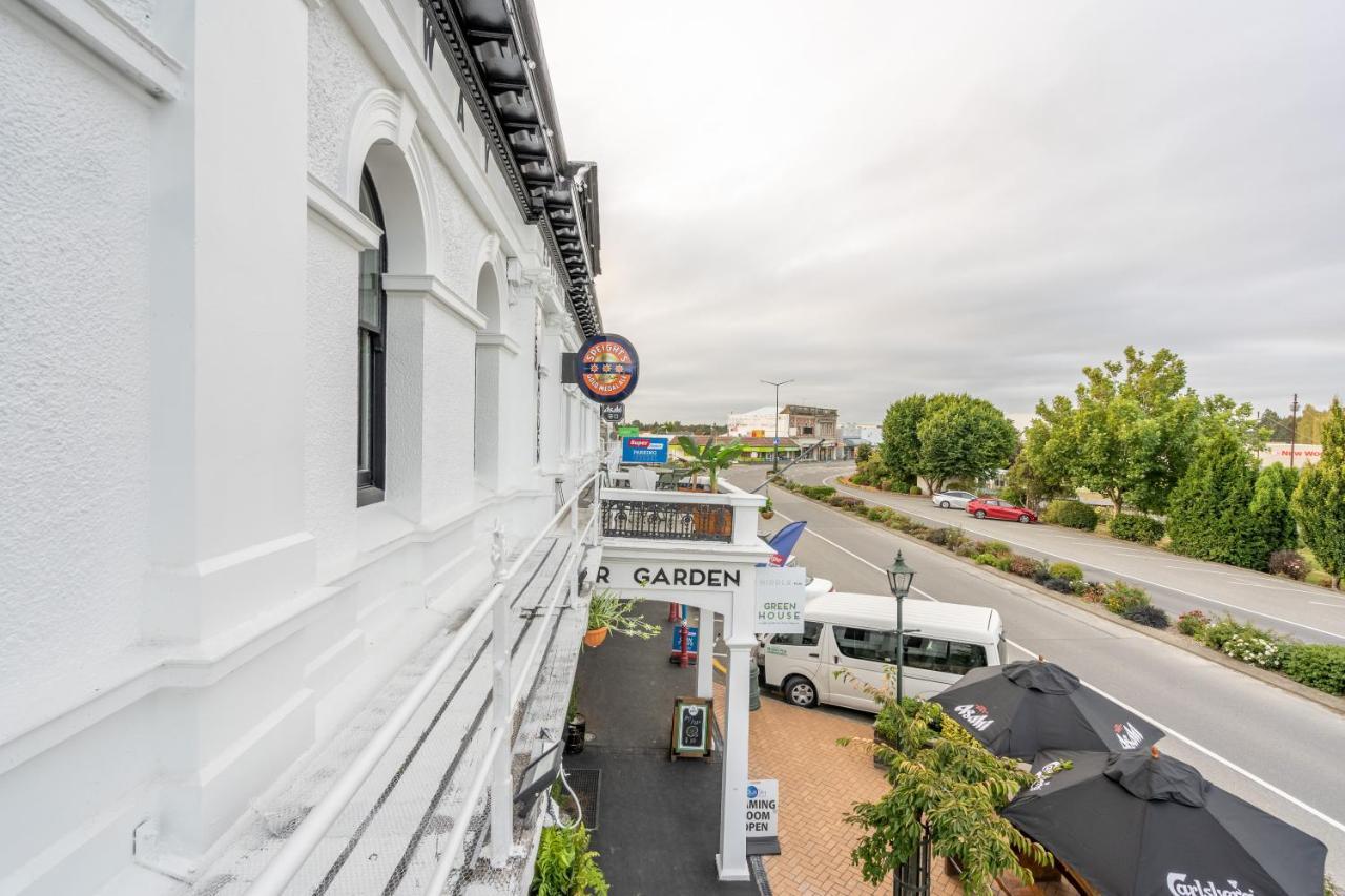 Railway Hotel Winton Екстериор снимка